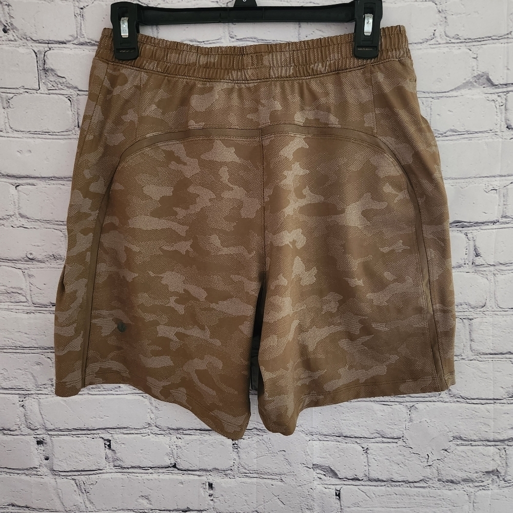 Lululemon Short - Picture 2 of 5